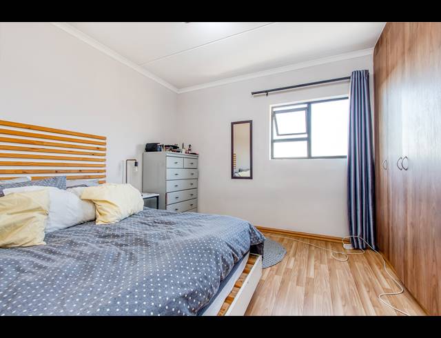 2 BEDROOM APARTMENT FOR SALE IN BARBEQUE DOWNS